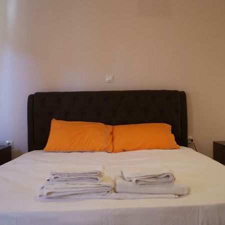 The Victoria Square Exceptional Apartments Athena Bagian luar foto