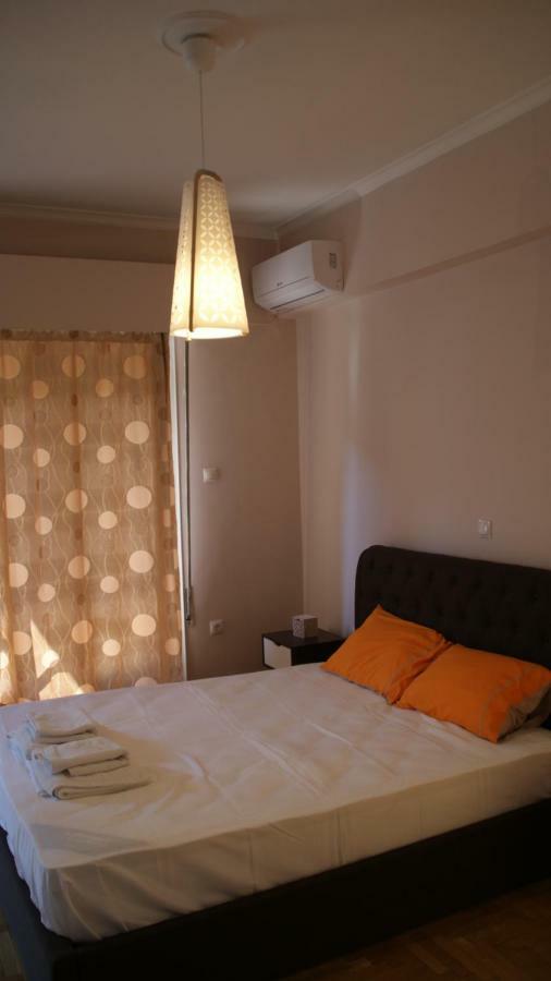 The Victoria Square Exceptional Apartments Athena Bagian luar foto