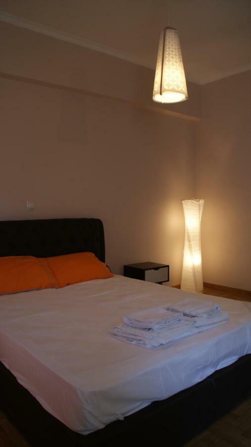 The Victoria Square Exceptional Apartments Athena Bagian luar foto