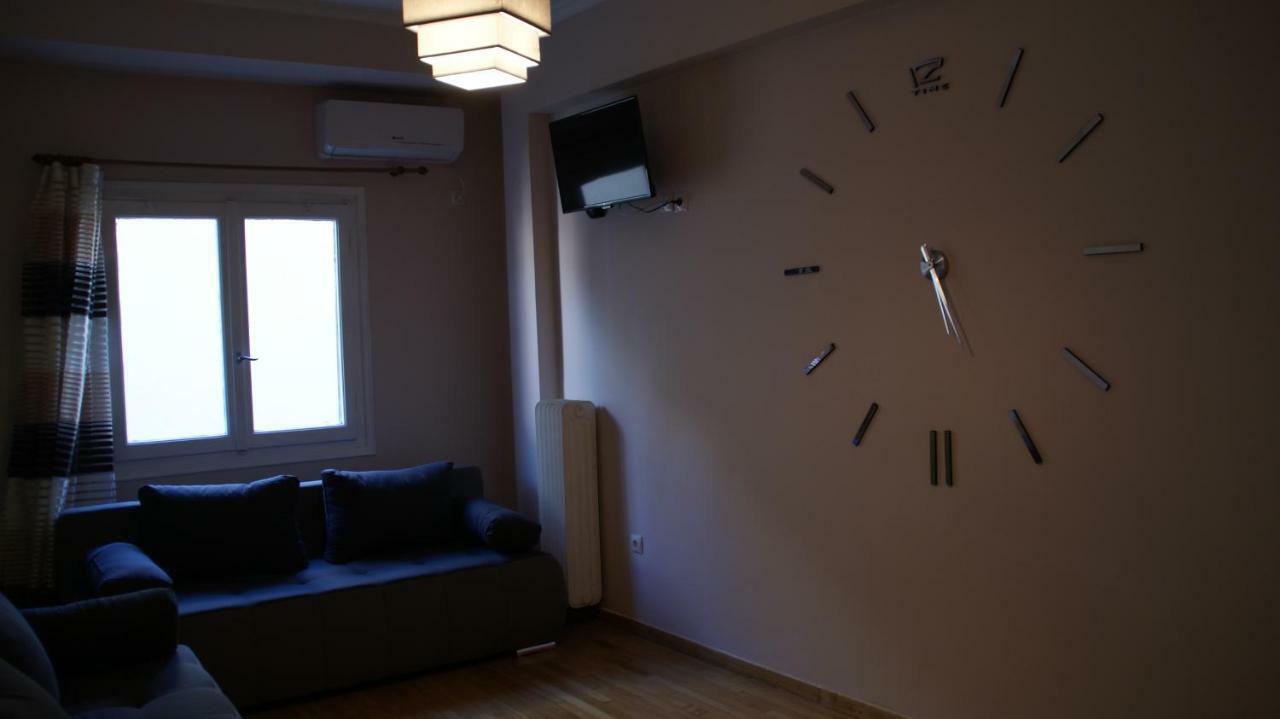The Victoria Square Exceptional Apartments Athena Bagian luar foto