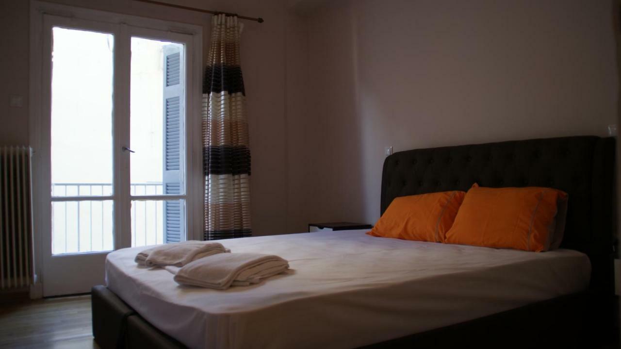 The Victoria Square Exceptional Apartments Athena Bagian luar foto